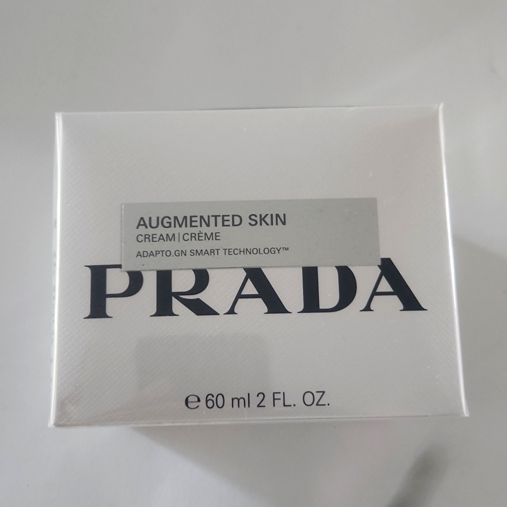 Prada Augemnted skin moisturizer
